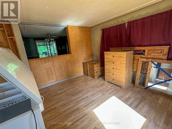 Property Photo: 27 Aspen Street ON P0V 1T0
