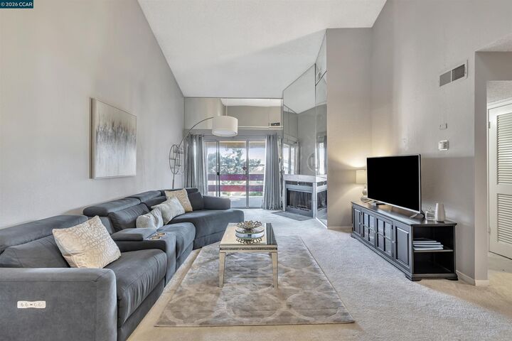 Property Photo: 2121 Vale Rd 326 CA 94806