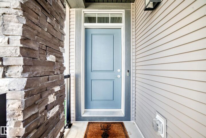Property Photo:  17207 64 Street NW  AB T5Y 3T6 