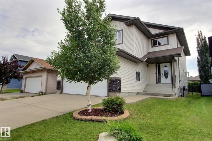 10 Birchmont Crescent — photo 1