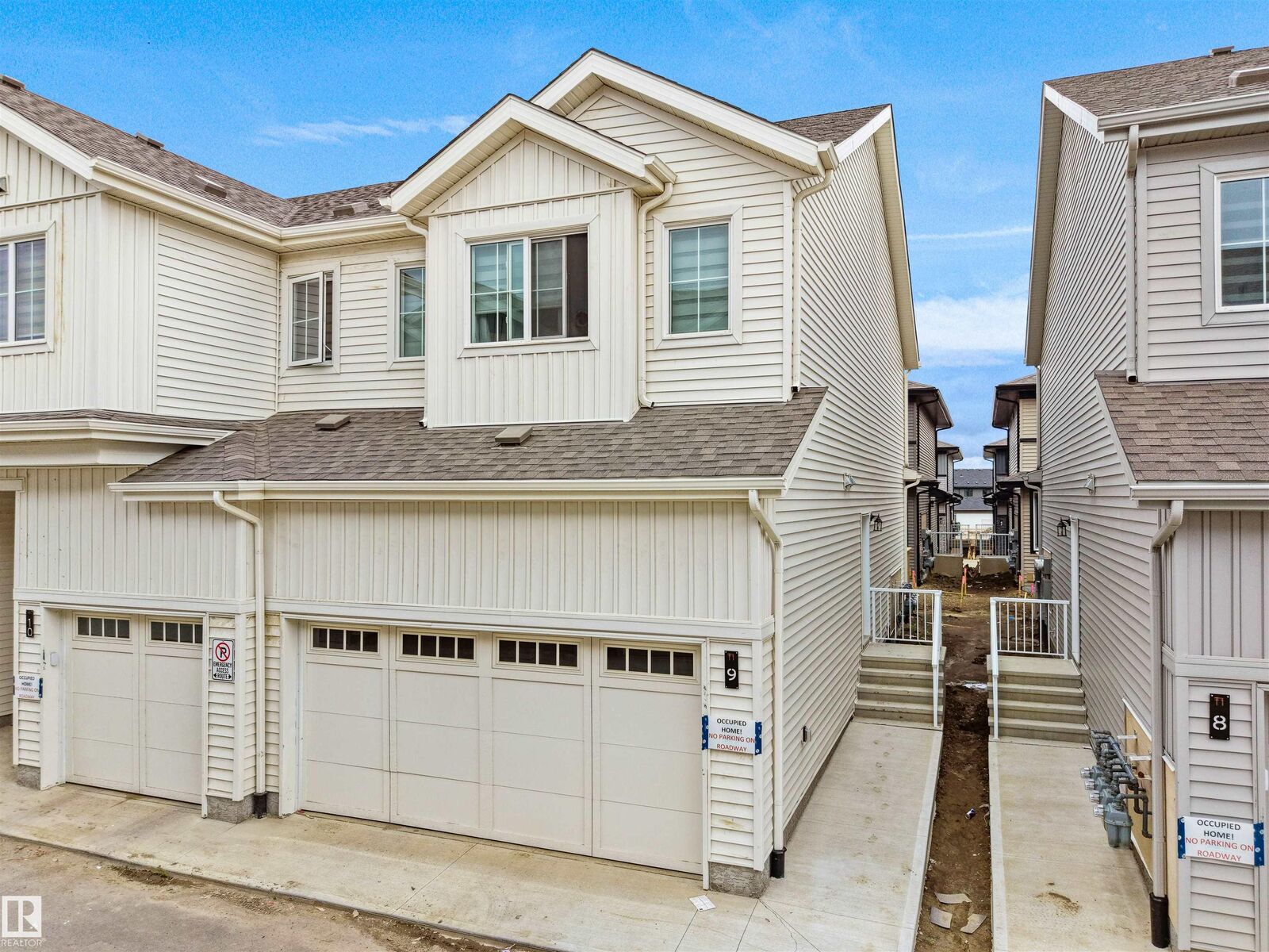 Property Photo: 7110 Keswick Common SW 9 AB T6W 5P7