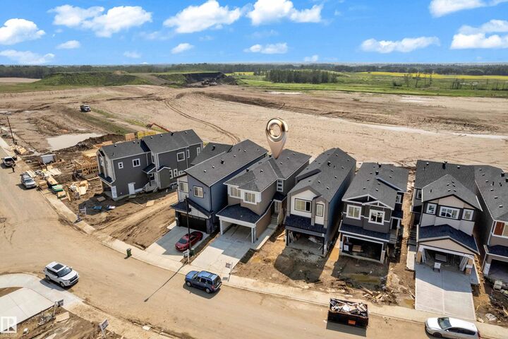Property Photo: 4607 18 Ave SW SW AB T6X 1A4