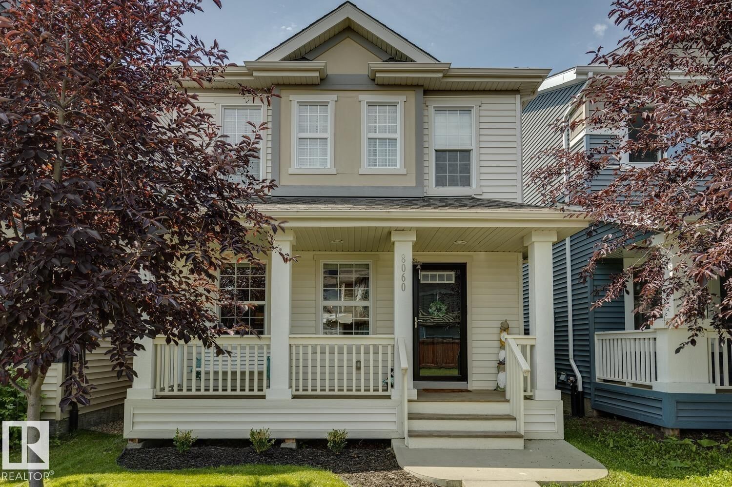 Property Photo: 8060 Evans Crescent NW AB T6M 0T8