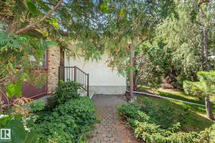 Property Photo:  1315 69 Street NW  AB T6K 3K5 