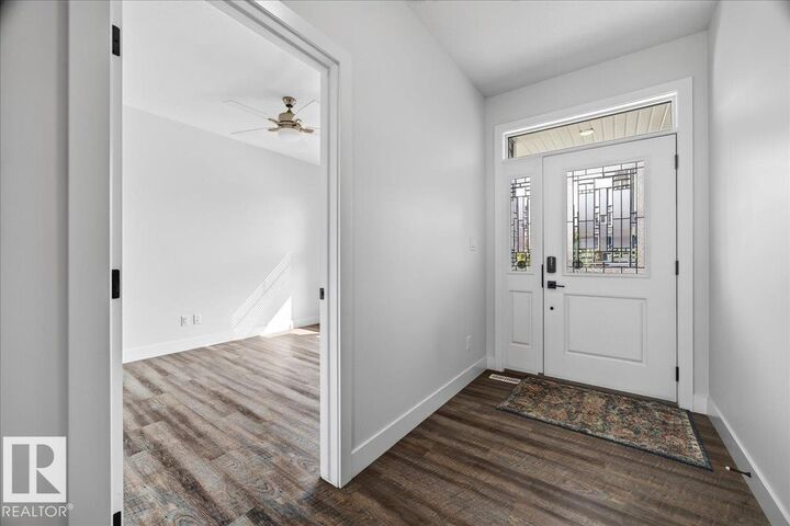 Property Photo: 4469 Suzanna Crescent SW AB T6X 0Y5