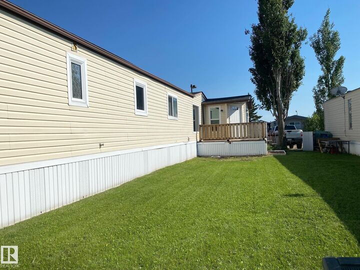 Property Photo: #042-4819 51 Avenue AB T0C 1Z0