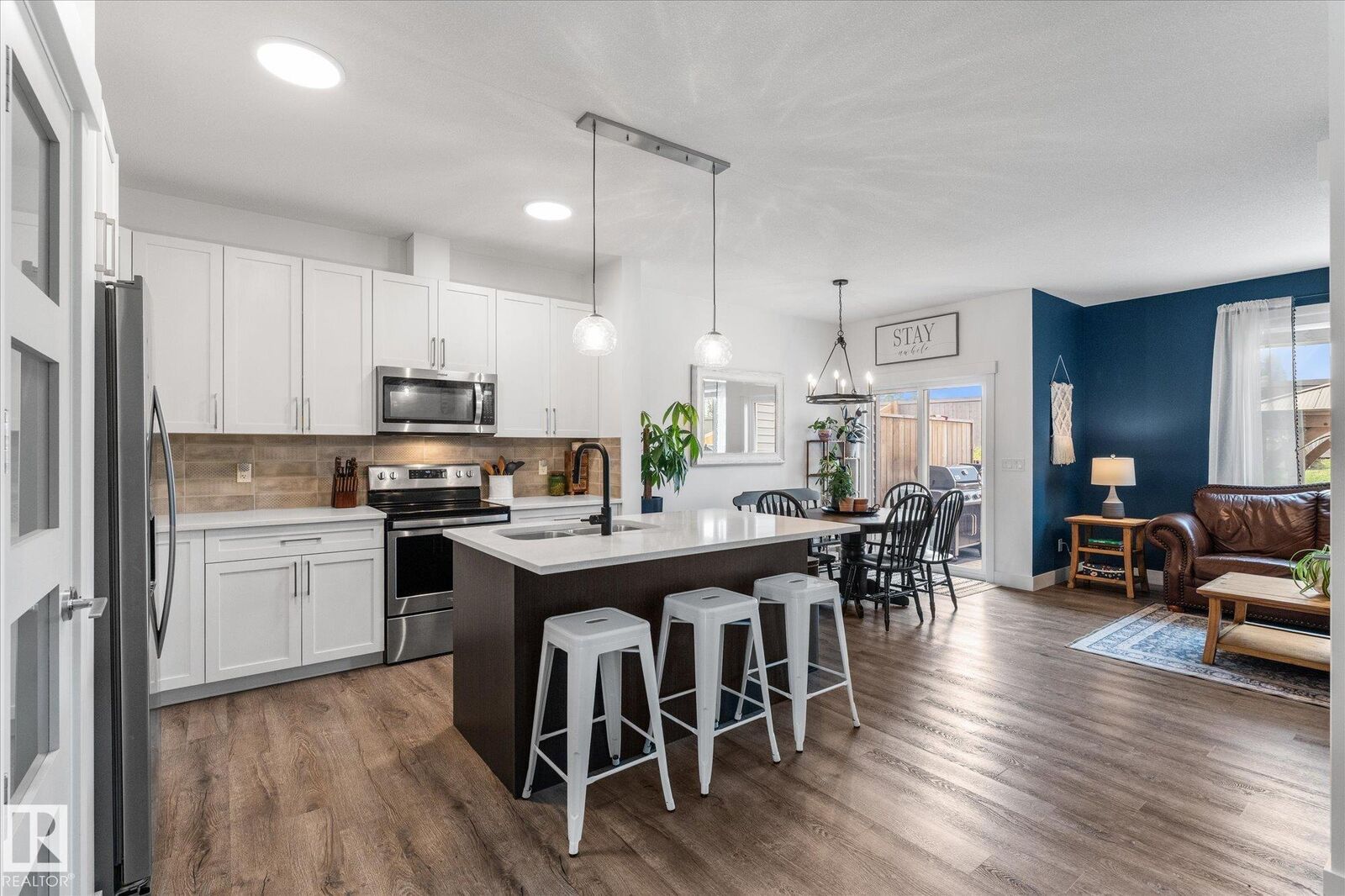 Property Photo: 60 Spruce Gardens Crescent AB T7X 0J9