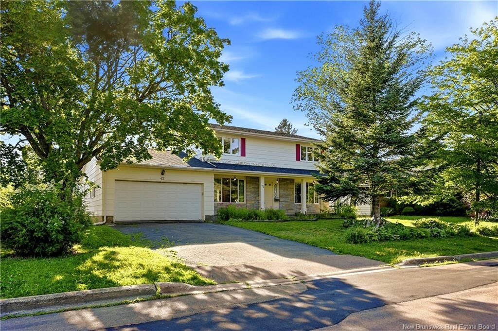 Property Photo: 42 Wallace Court NB E1B 3T1