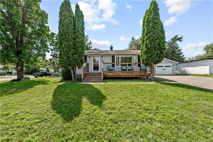 237 Buckingham Avenue — photo 1
