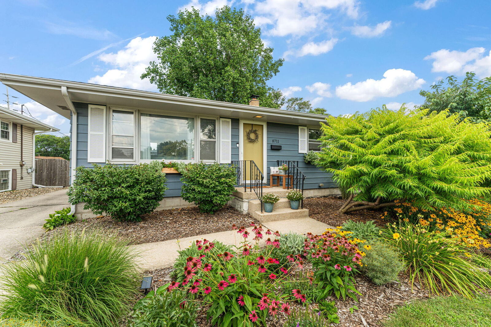 Property Photo:  8711 Manor Avenue  IN 46321 