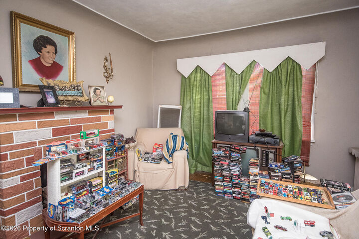 Property Photo:  308 Short Street  PA 18434 
