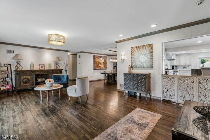 Property Photo: 196 Hawthorne Dr NJ 07066
