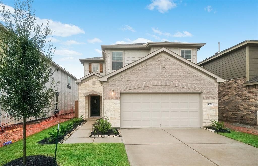 Property Photo:  1020 Laguna Cove Drive  TX 77493 