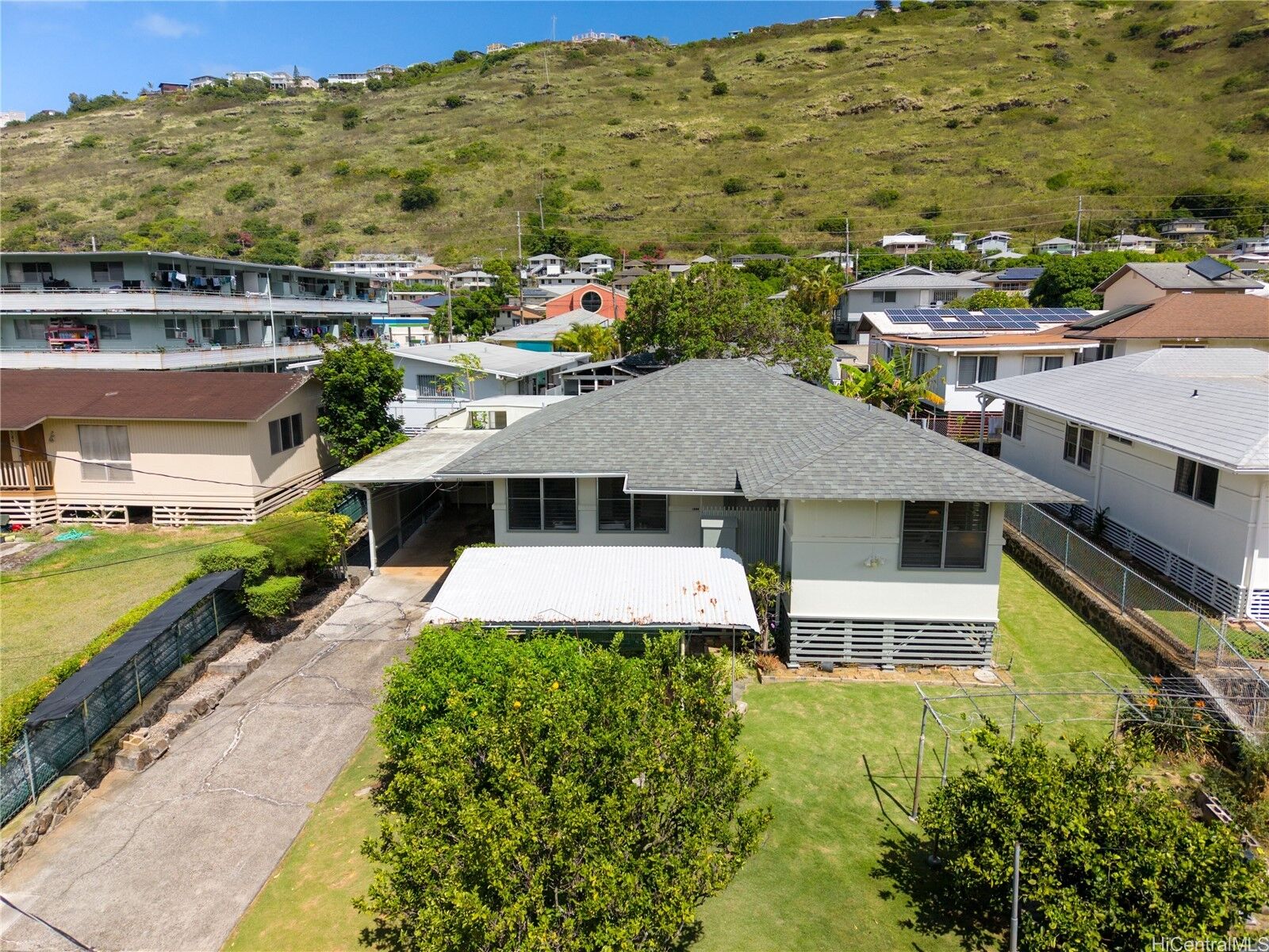 Property Photo:  1878-A Mahana Street  HI 96816 
