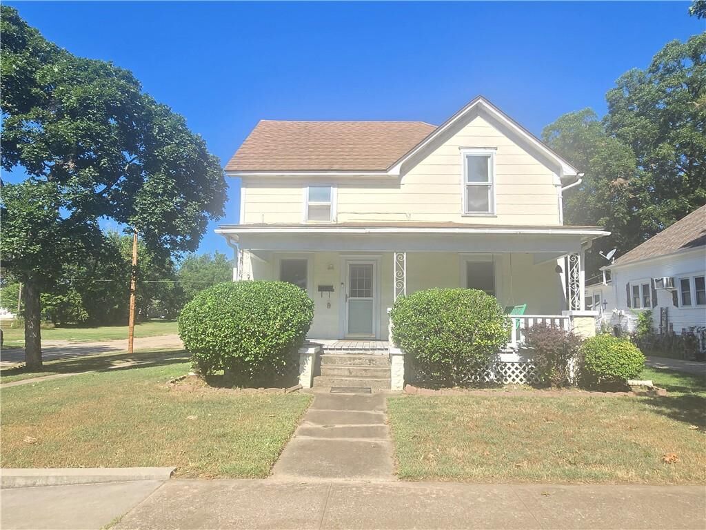Property Photo:  1101 N Pennsylvania Avenue  KS 67301 