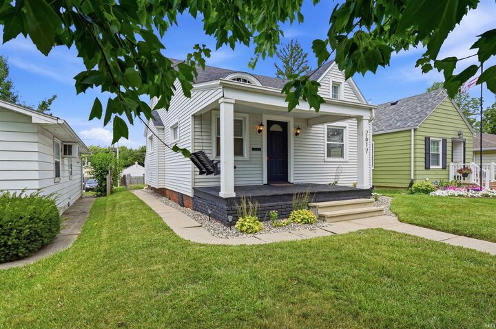 Property Photo:  2617 Lynn Avenue  IN 46805-3839 