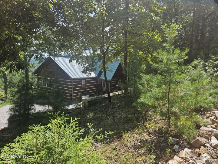 Property Photo:  100 Warriors Passage Drive  TN 37385 