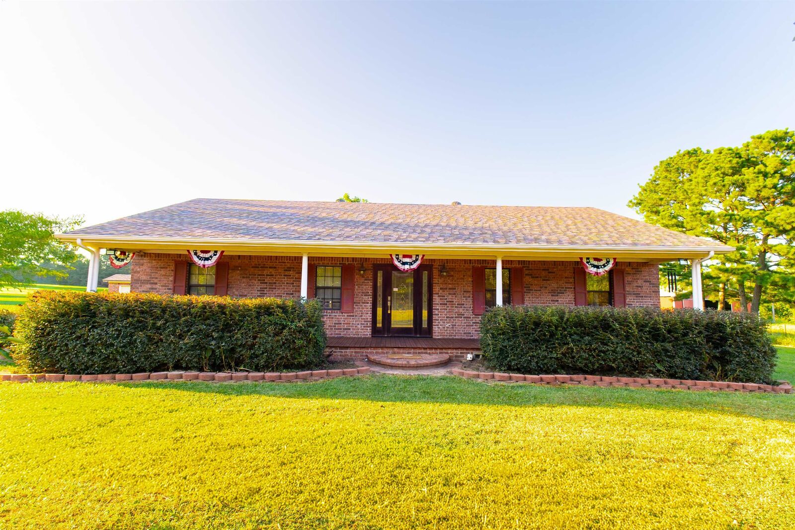 Property Photo:  813 Newton Loop  TX 75672 