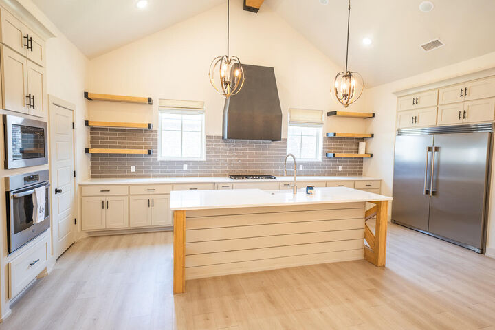 Property Photo:  5905 112th Street  TX 79424 