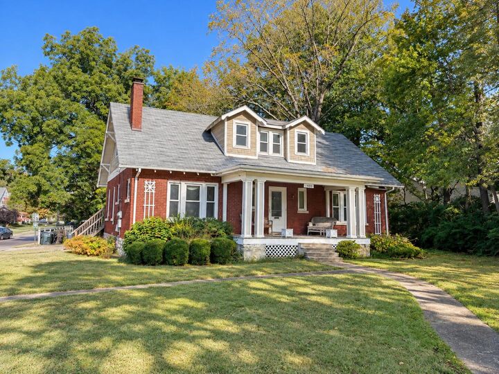 Property Photo:  1909 Nicholasville Road  KY 40503 
