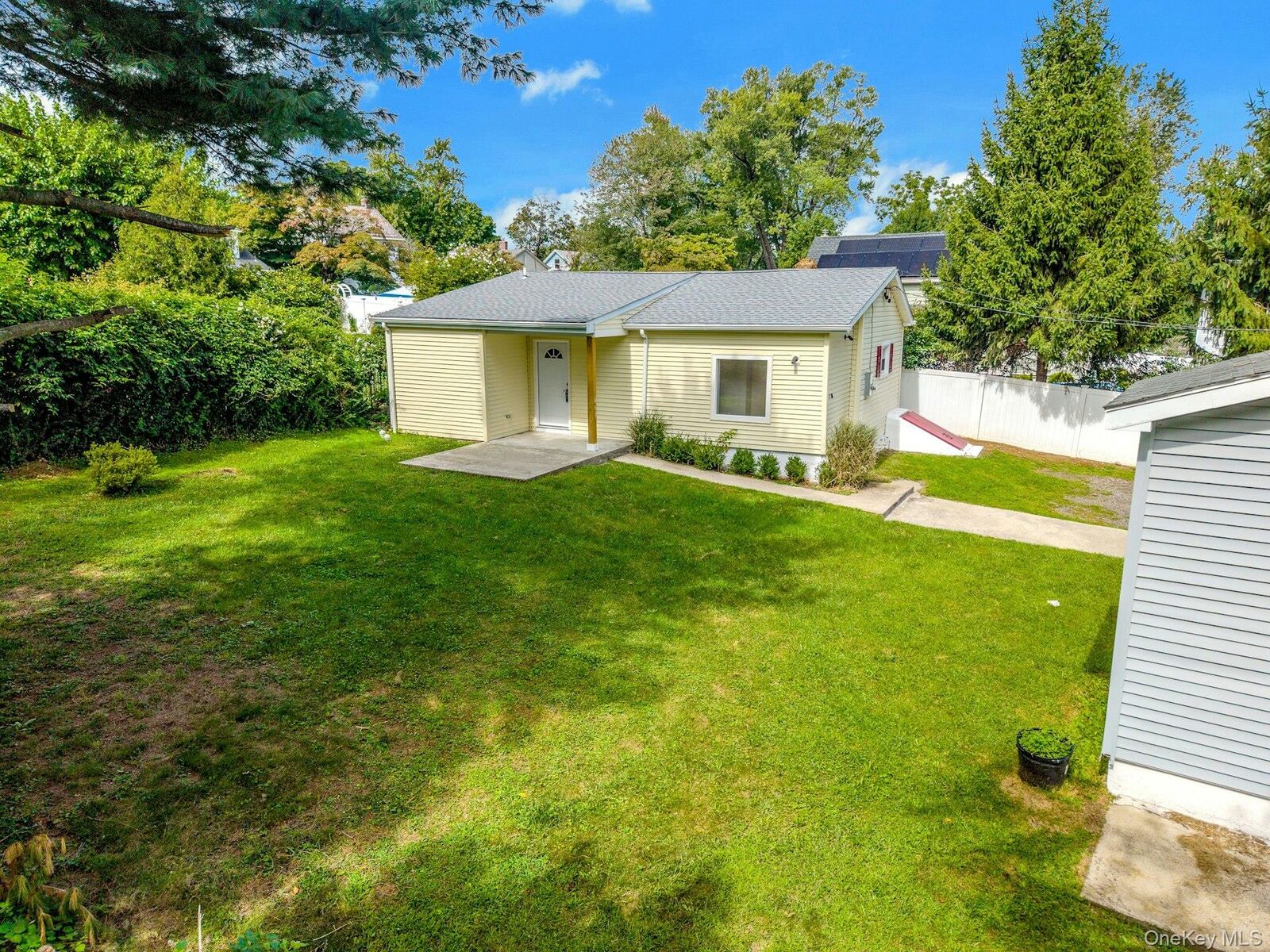 Property Photo:  17A North Street 17 A  NY 10548 