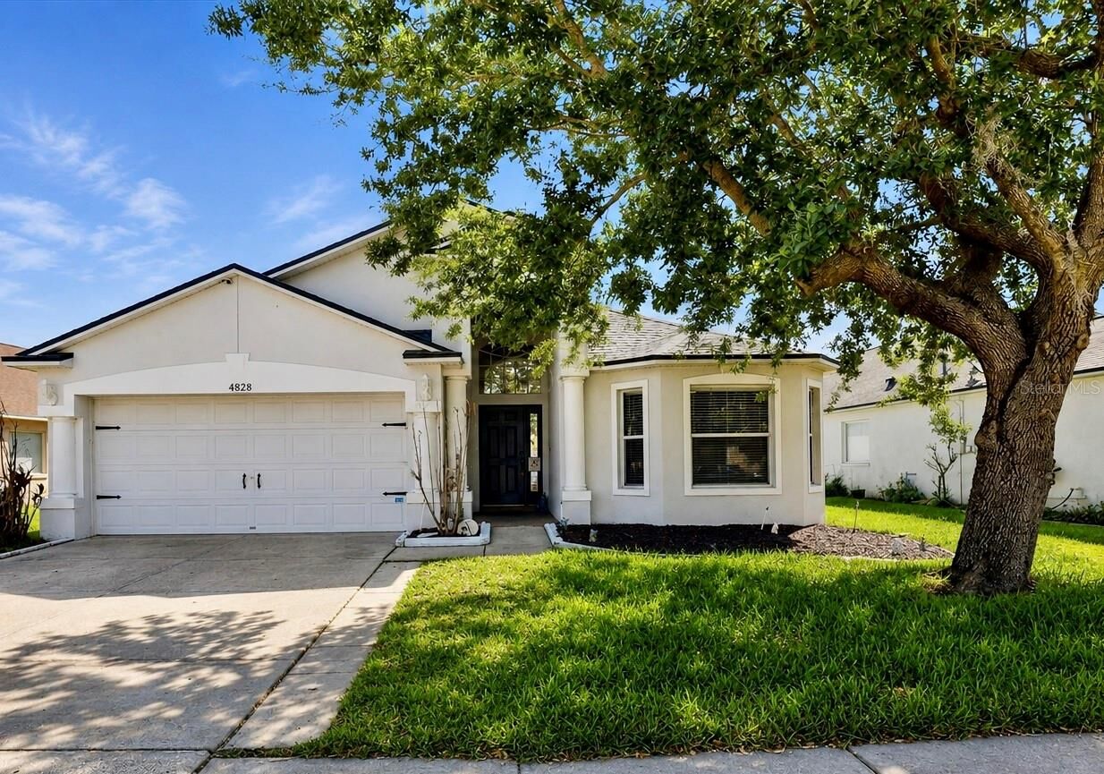 Property Photo:  4828 Wessex Way  FL 34639 