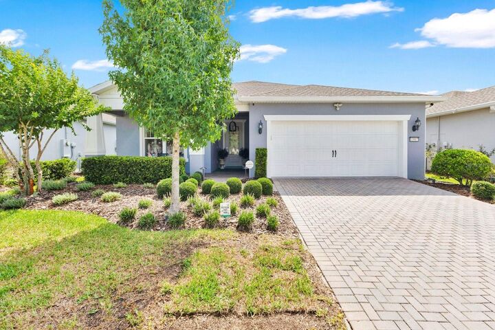 Property Photo: 13917 Destin Beach Lane FL 32827