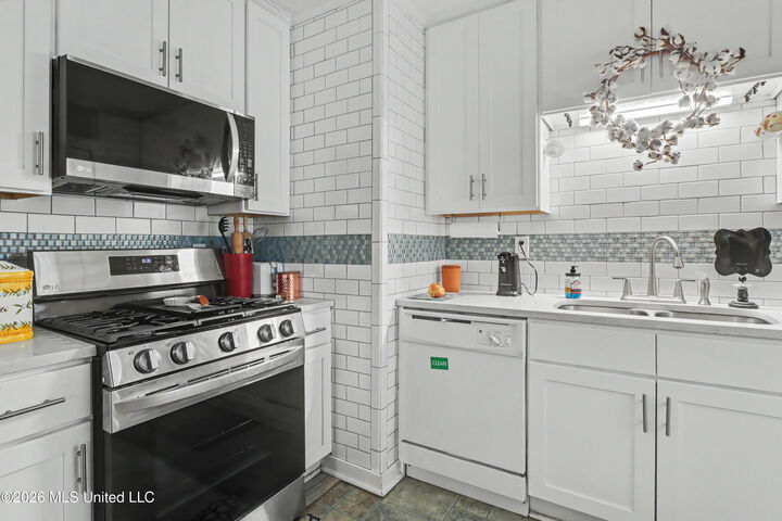 Property Photo: 202 Sedgewick Street MS 39560
