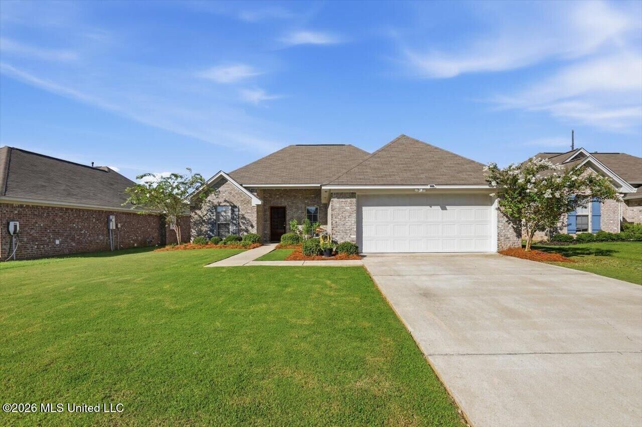 Property Photo:  1204 Addison Lane  MS 39042 