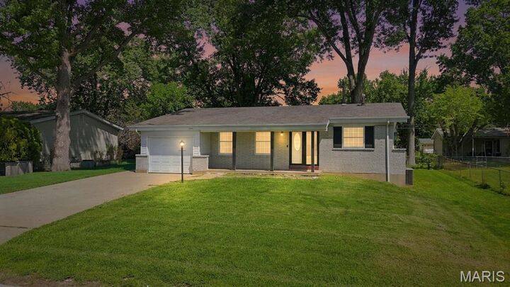 Property Photo:  1331 Coppergate Lane  MO 63138 