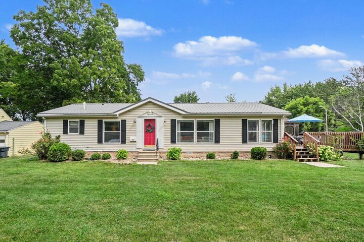Property Photo:  533 Humphrey Street  MI 49090 