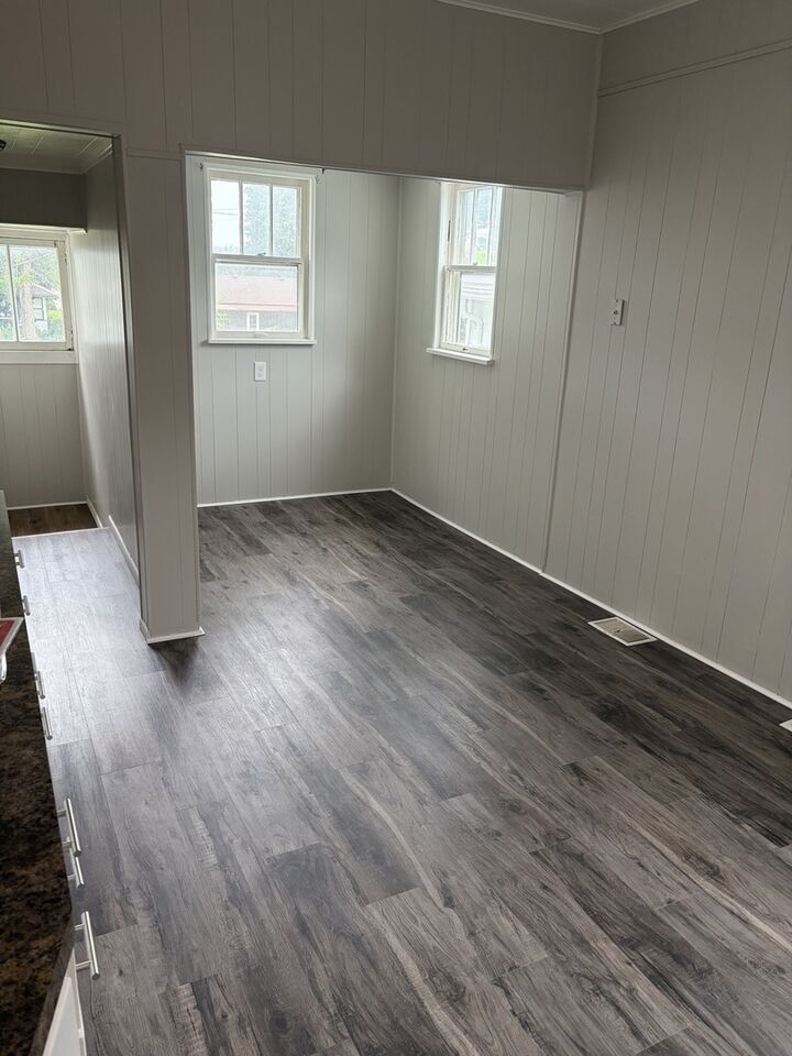 Property Photo: 423 W Minnesota Street IL 61362