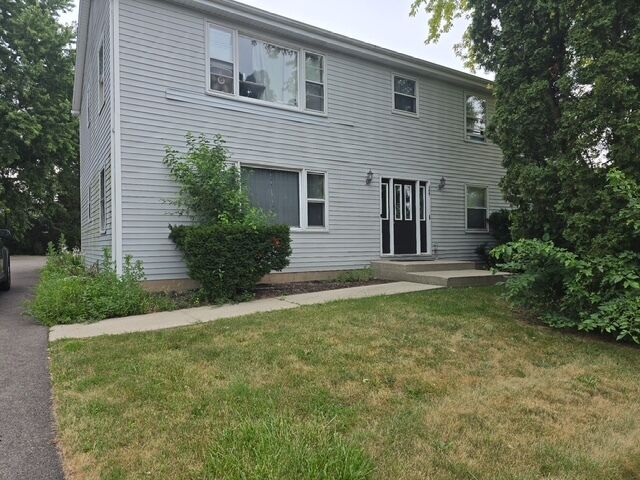 Property Photo: 489 Eisenhower Street IL 60152