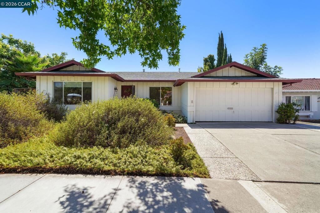Property Photo:  2623 Primera Ct  CA 95148 