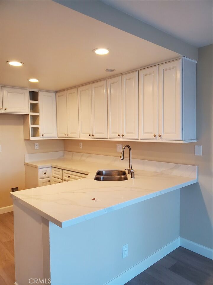 Property Photo: 95 Stanford Court 60 CA 92612