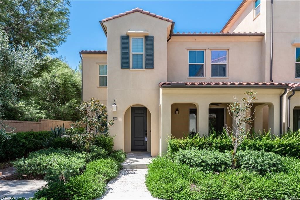 Property Photo: 256 Borrego CA 92618