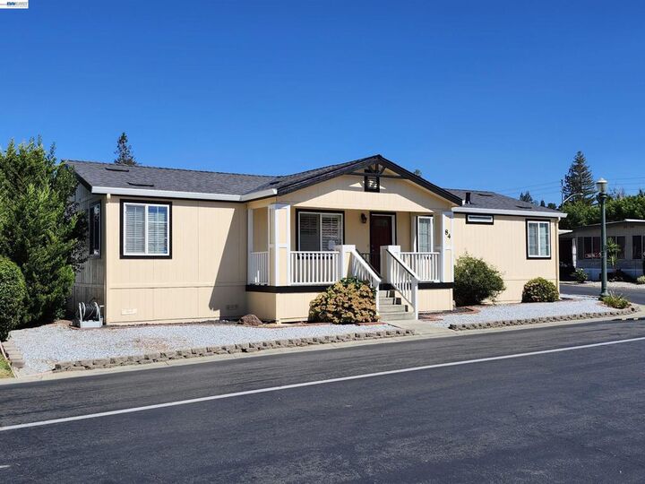 Property Photo:  3263 Vineyard Ave #84  CA 94566 