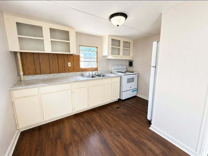 Property Photo:  715 College Avenue 21  ME 04468 