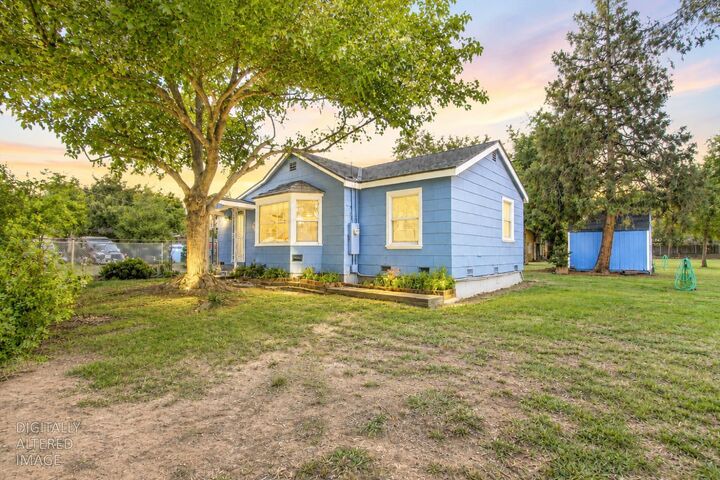 Property Photo:  7232 Pleasant View  CA 95610 