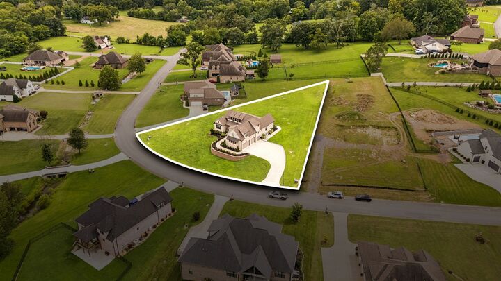 Property Photo:  1211 Ballentrace Blvd  TN 37087 