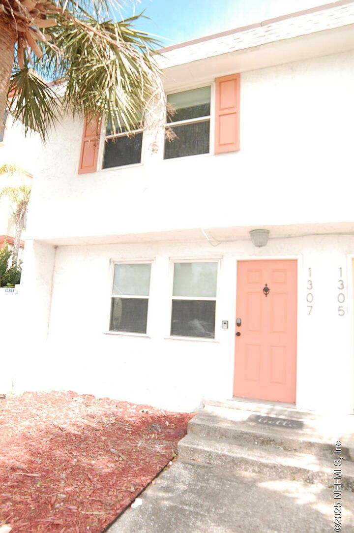 Property Photo:  1307 2nd Street N  FL 32250 