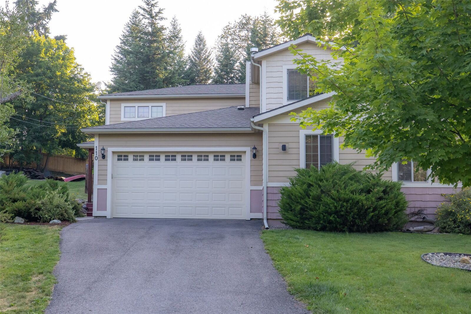 Property Photo:  110 Murray Avenue A  MT 59937 