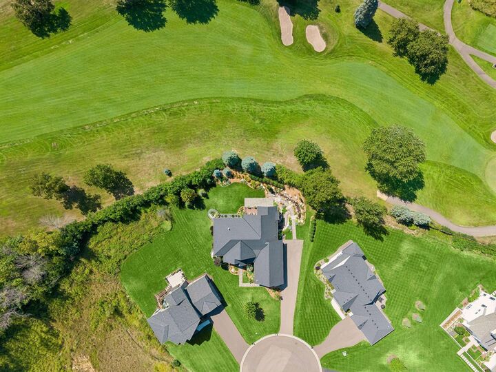 Property Photo:  607 Heritage Place  MN 55082 
