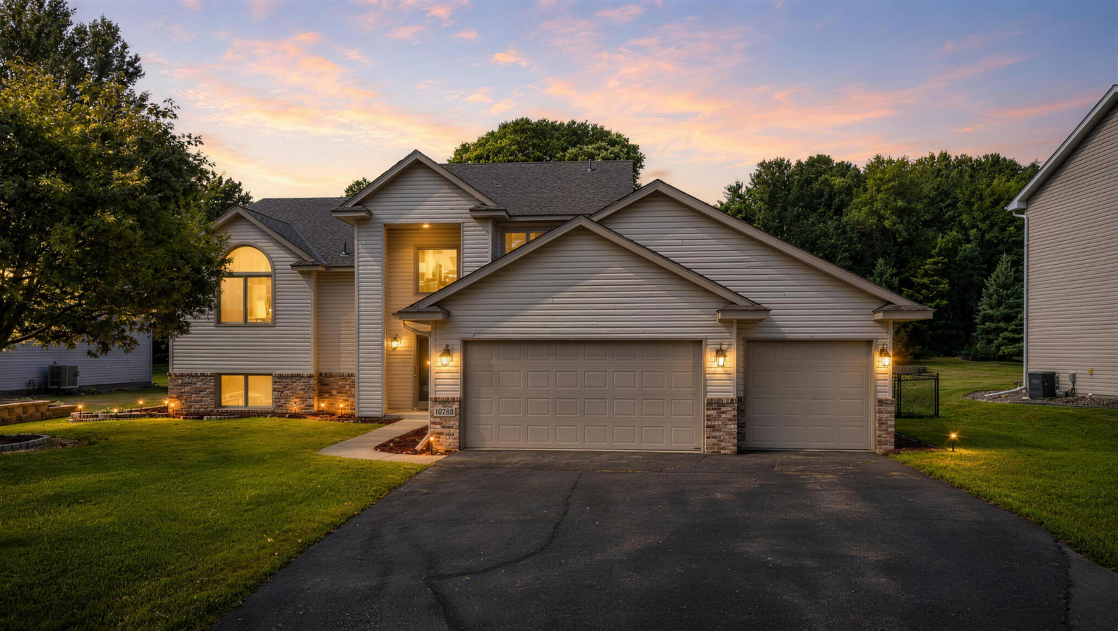 Property Photo:  10288 Kali Avenue NE  MN 55301 