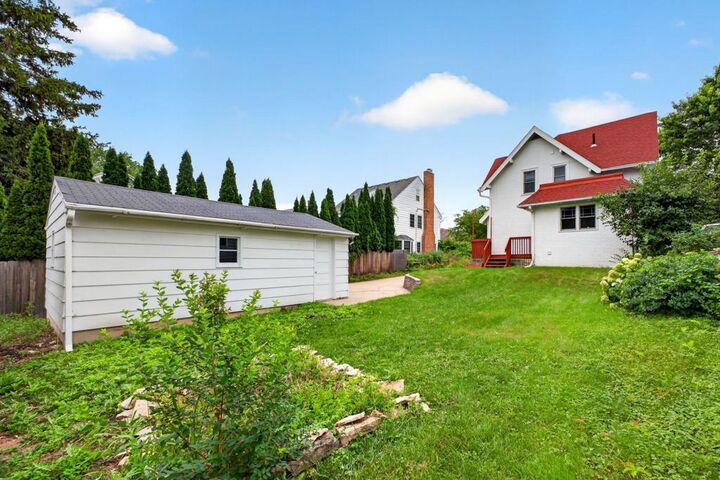 Property Photo:  429 15th Avenue SW  MN 55902 