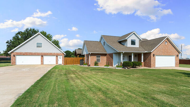 Property Photo: 739 Apple Meadows AR 72764