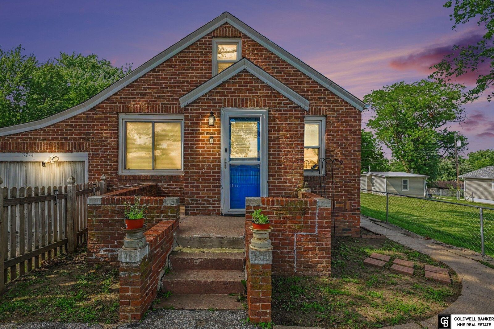 Property Photo: 2714 W Chandler Road NE 68147