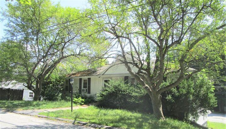 Property Photo:  21 Baxter St  MA 01602 
