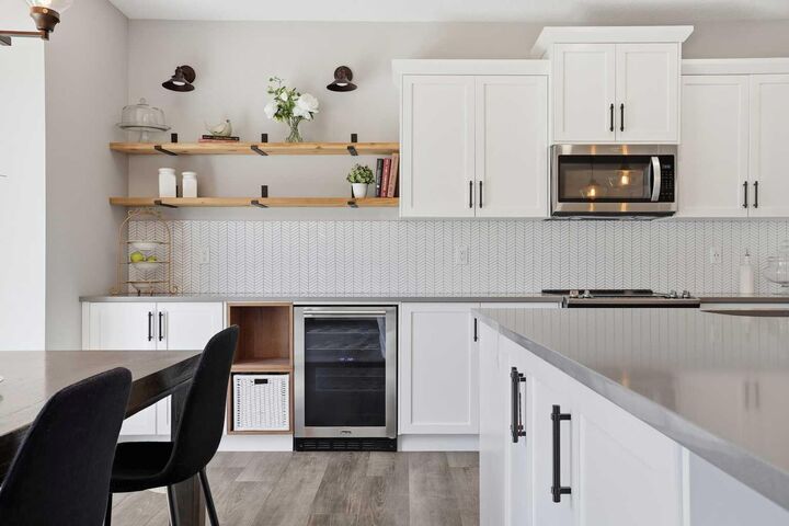 Property Photo: 25 Yorkville Green SW AB T2X 4J8