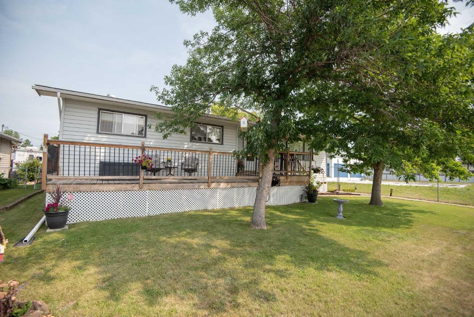 Property Photo: 4606 51 Avenue AB T0C 0J0
